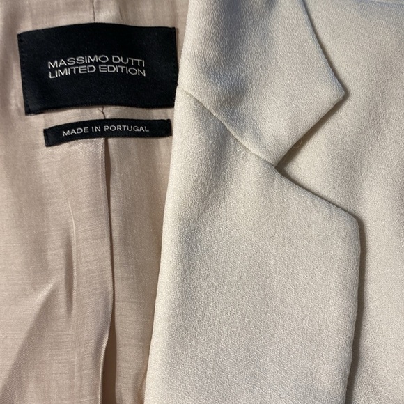NWT. Massimo Dutti Limited Edition Off White Wool/Viscose Suit Blazer. Size 2. - Picture 9 of 12